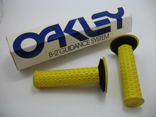 oakley bike grips